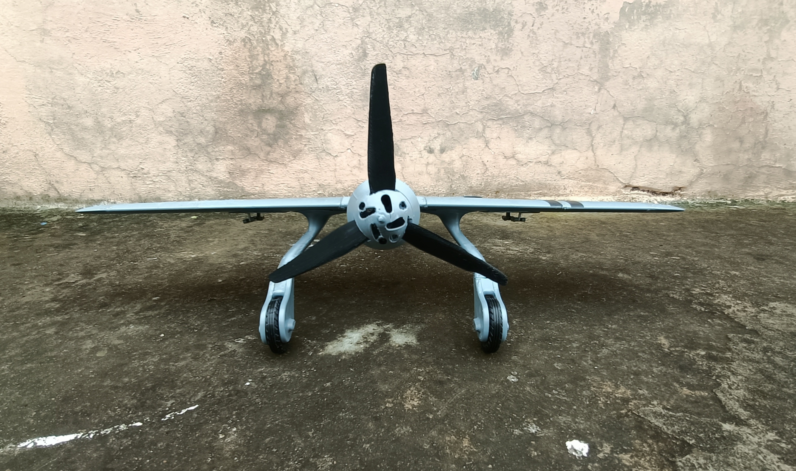 front photo of 3d printed plane